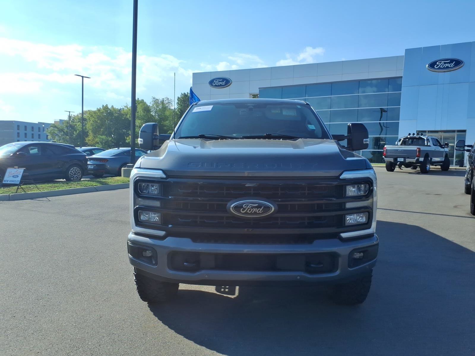 Certified 2024 Ford F250 Lariat w/ Lariat Ultimate Package AWD/4WD image 8