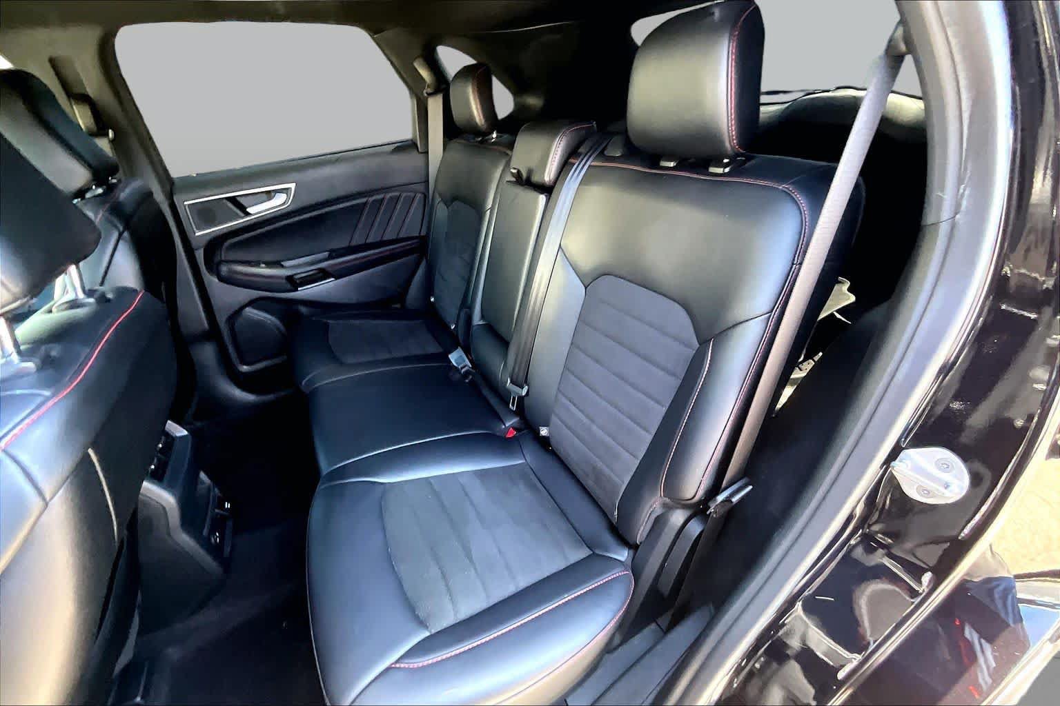 Certified 2021 Ford Edge ST-Line FWD image 21