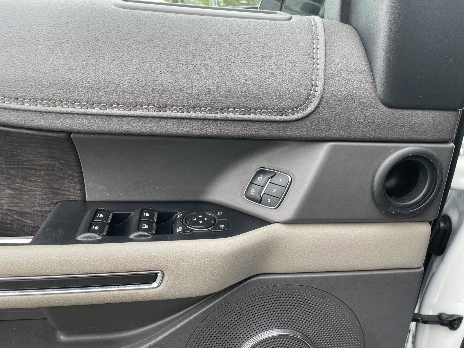Certified 2020 Ford Expedition Limited AWD/4WD image 11