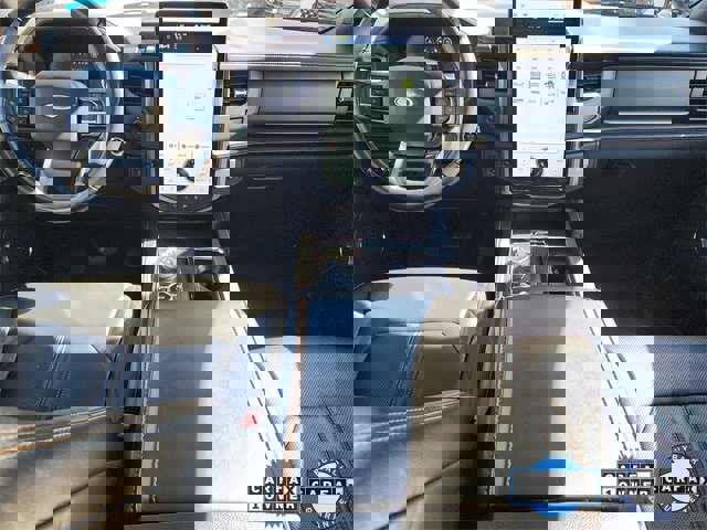 Certified 2022 Ford Expedition Platinum image 8