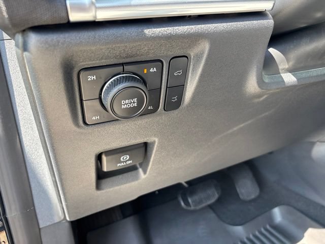 Certified 2026 Ford Expedition Platinum w/ Platinum Ultimate Package AWD/4WD image 18