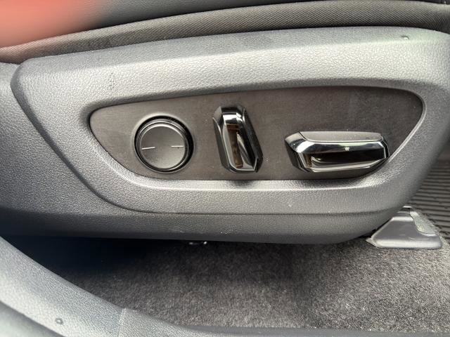 Used 2025 Lexus TX 500h AWD w/ Technology Package image 13