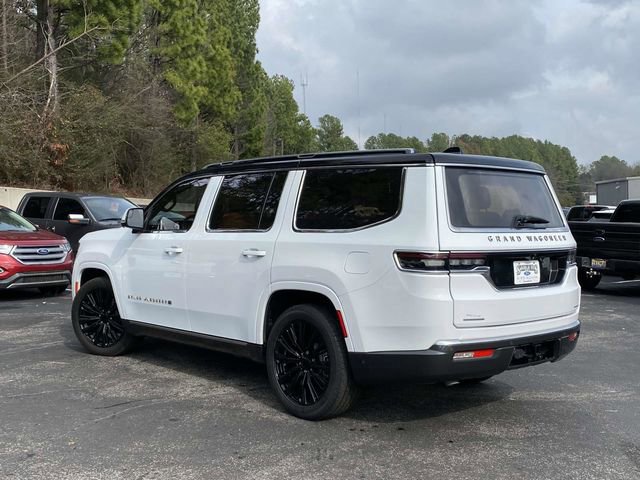 Used 2022 Jeep Grand Wagoneer Series III image 3