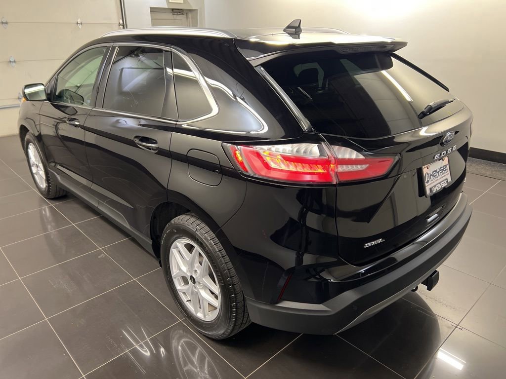 Certified 2024 Ford Edge SEL w/ Convenience Package image 2