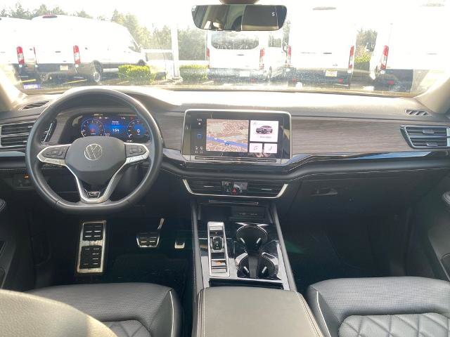 Used 2024 Volkswagen Atlas SEL Premium R-Line image 6
