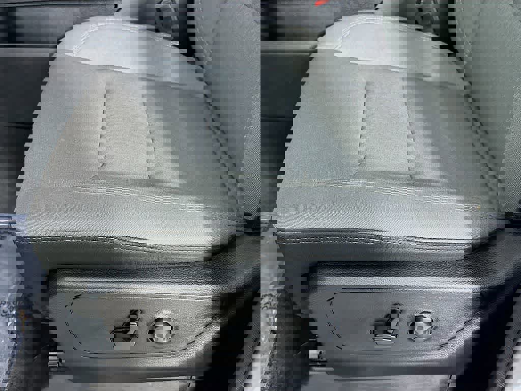 Used 2023 RAM 1500 Big Horn image 30