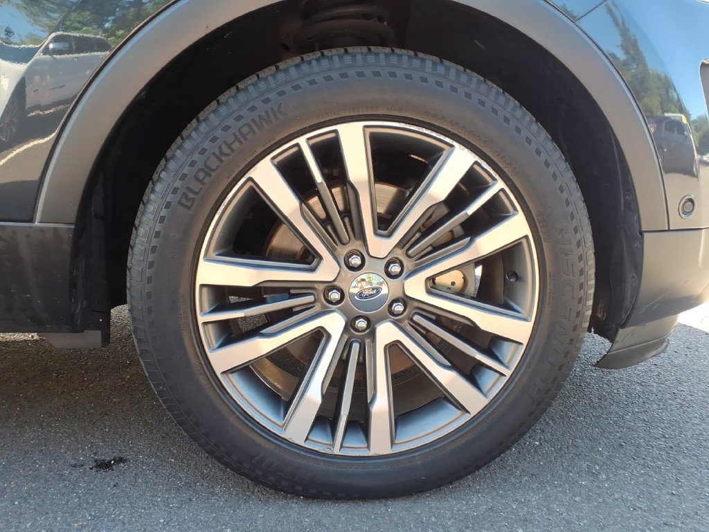 Certified 2017 Ford Explorer Platinum AWD/4WD image 25