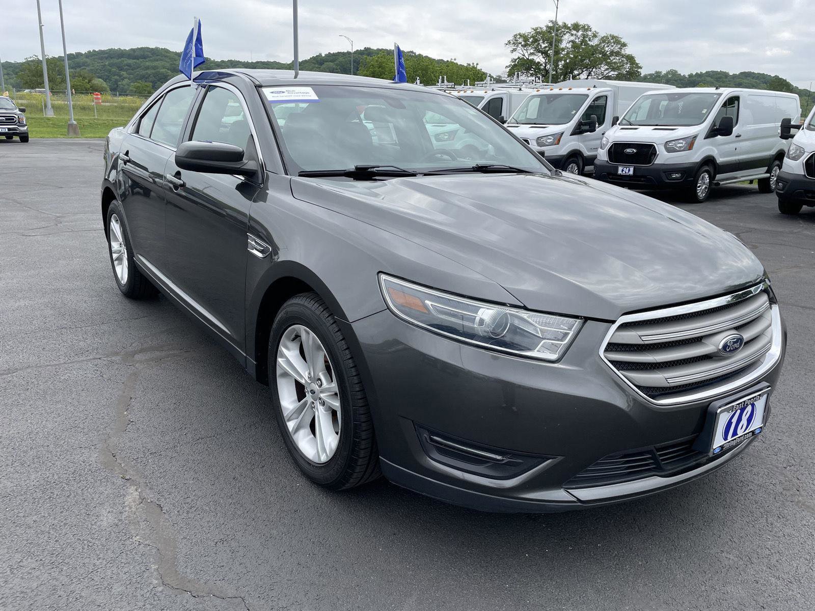 Certified 2018 Ford Taurus SEL w/ Equipment Group 201A FWD image 7