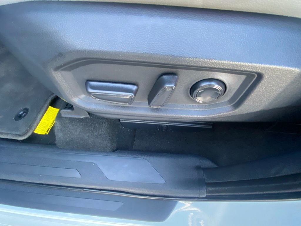 Used 2023 Toyota Tundra Limited image 10