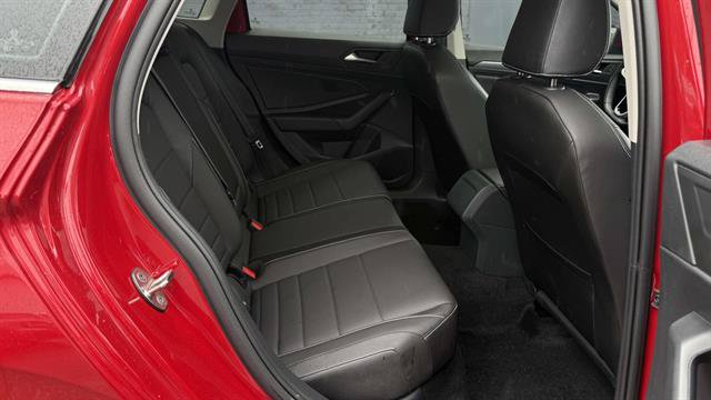 Used 2023 Volkswagen Jetta SE FWD image 27
