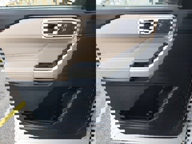 Certified 2021 Ford Explorer XLT w/ Equipment Group 202A image 15