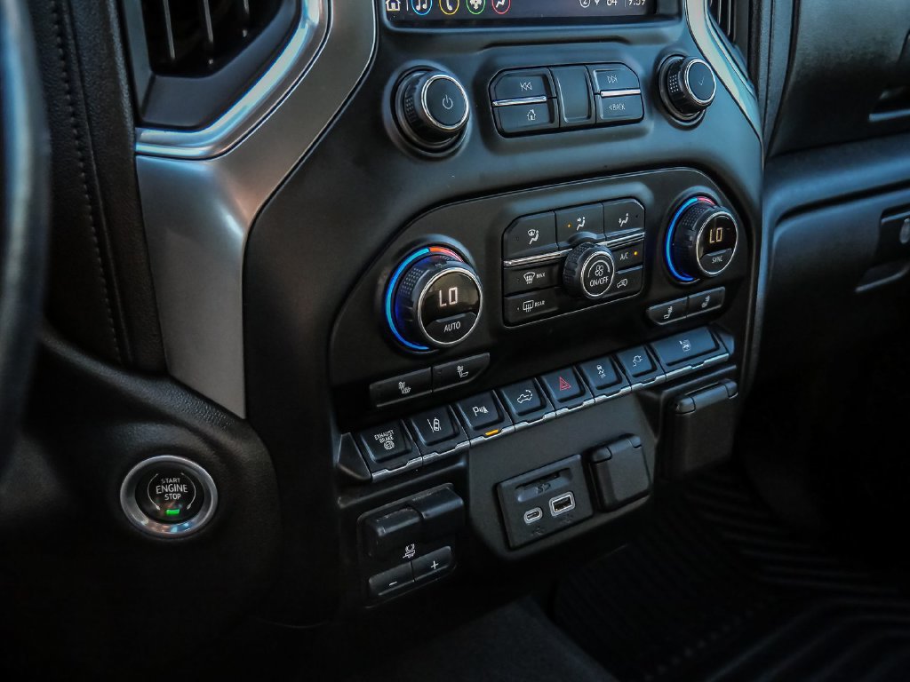 Used 2021 Chevrolet Silverado 2500 LT w/ Convenience Package AWD/4WD image 34