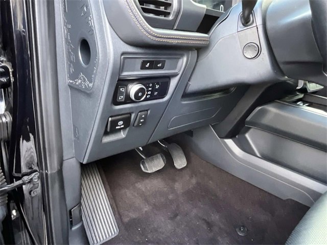 Certified 2023 Ford Expedition Platinum image 31