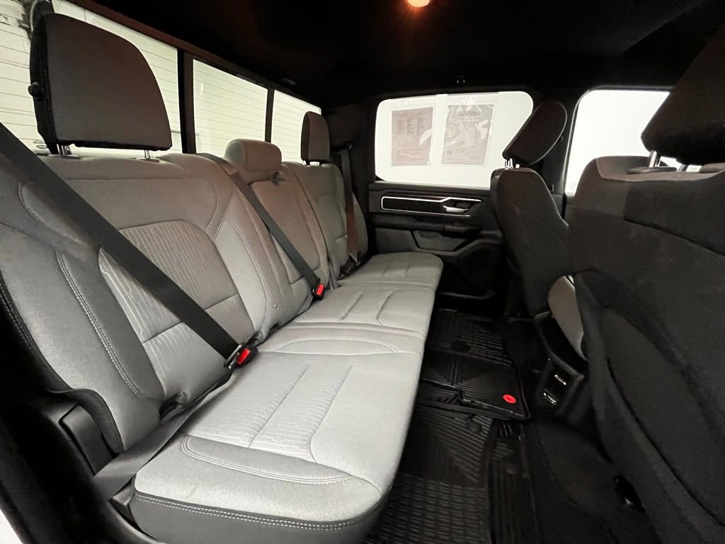 Used 2023 RAM 1500 Big Horn AWD/4WD image 32