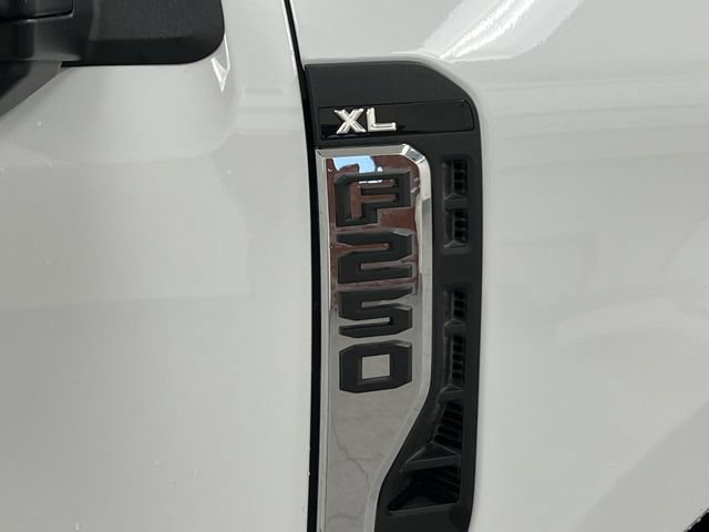 Certified 2025 Ford F250 XL w/ 360-Degree Camera Package AWD/4WD image 7