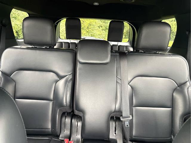 Certified 2019 Ford Explorer XLT w/ Equipment Group 202A AWD/4WD image 28