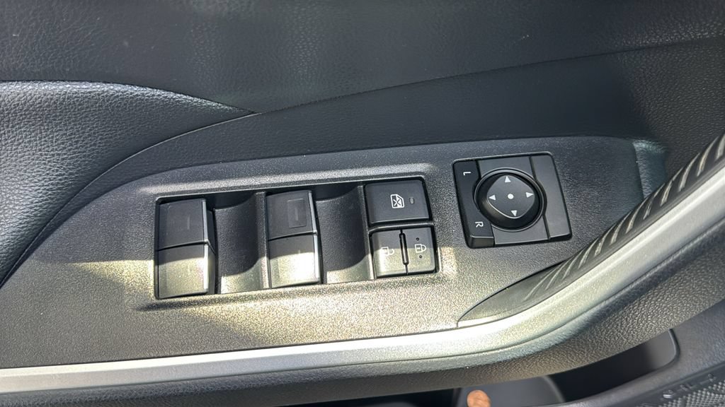 Used 2024 Toyota RAV4 SE w/ Weather & Moonroof Package AWD/4WD image 20