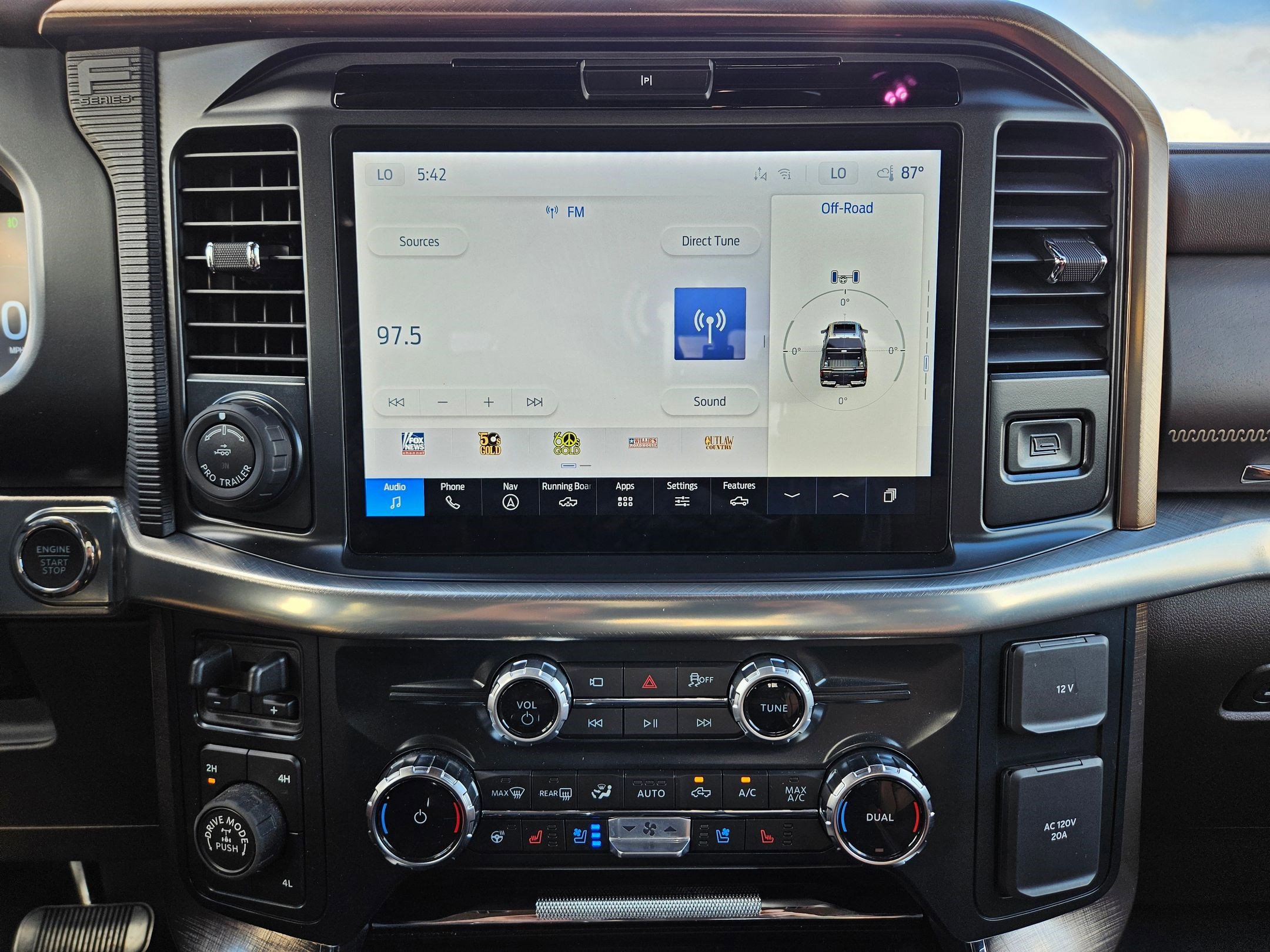 Certified 2025 Ford F150 King Ranch AWD/4WD image 27