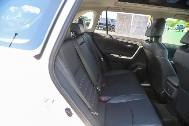 Used 2021 Toyota RAV4 Limited AWD/4WD image 32