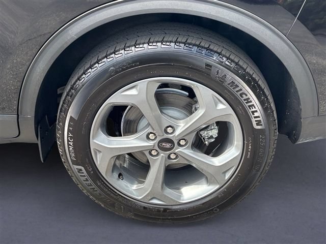 Certified 2025 Ford Escape ST-Line AWD/4WD image 13
