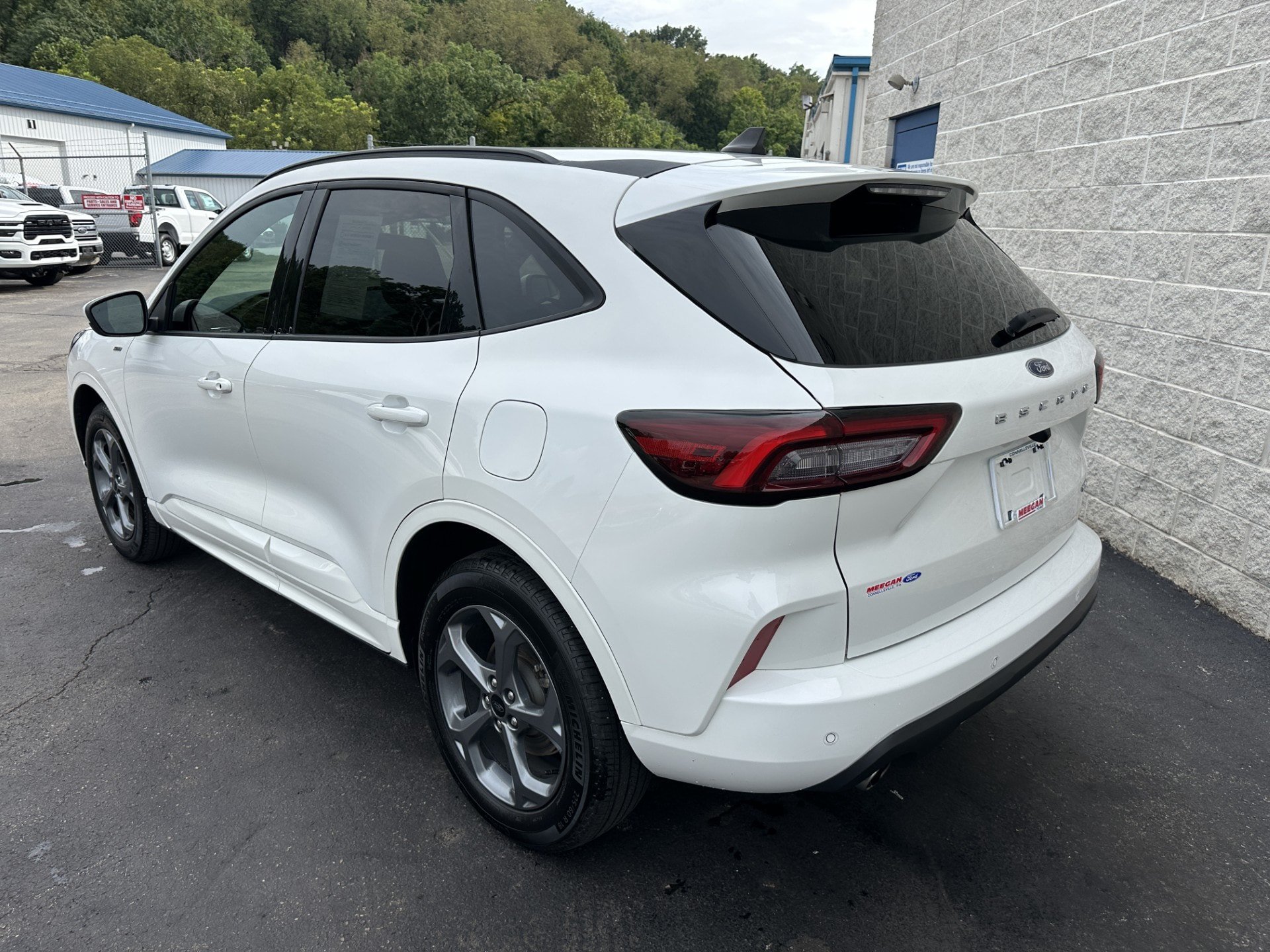 Certified 2024 Ford Escape ST-Line Select w/ Tech Pack #1 AWD/4WD image 5