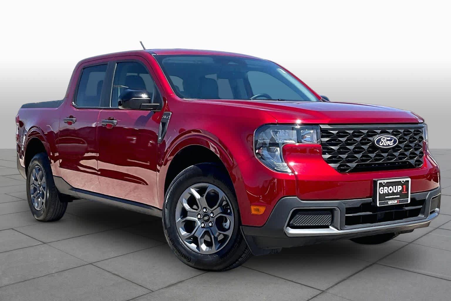 Certified 2025 Ford Maverick XLT w/ XLT Luxury Package FWD image 3