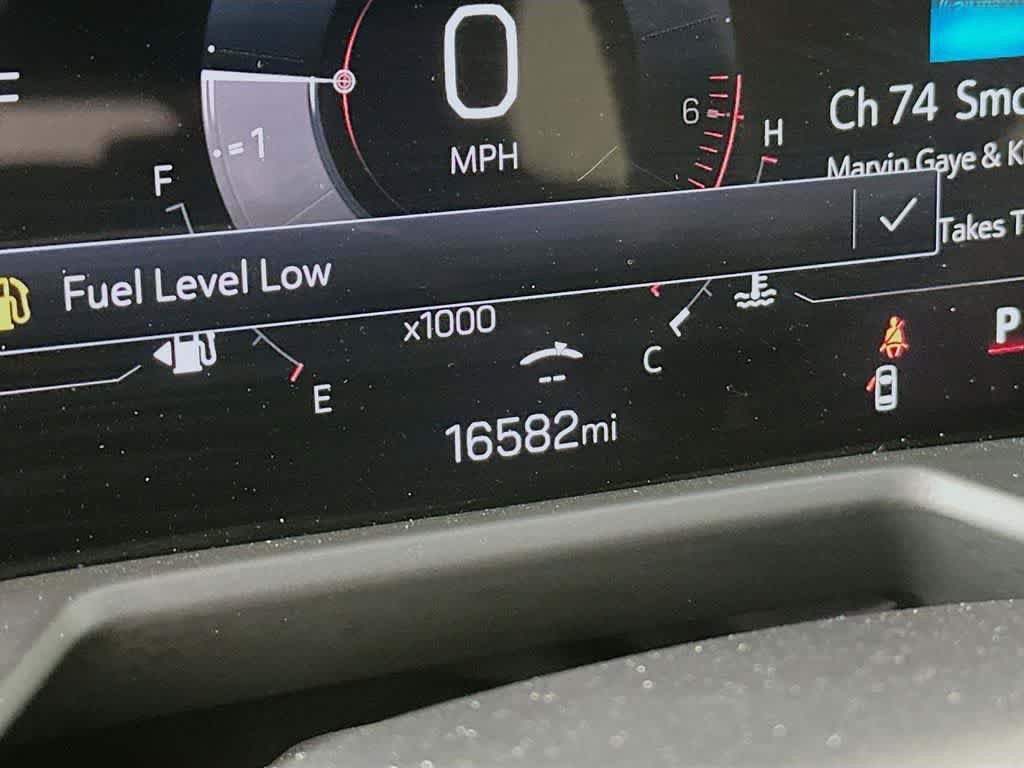 Used 2025 GMC Acadia Elevation FWD image 20