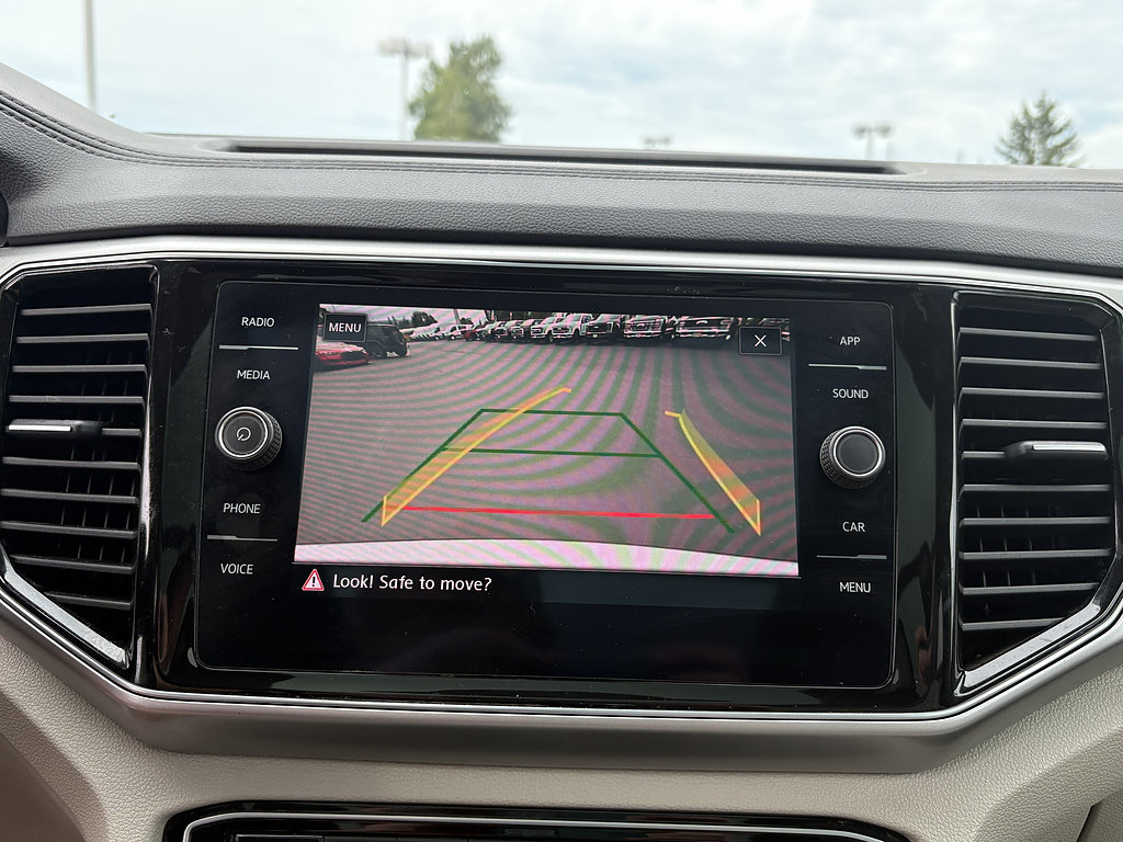 Used 2018 Volkswagen Atlas SEL w/ R-Line Package AWD/4WD image 29