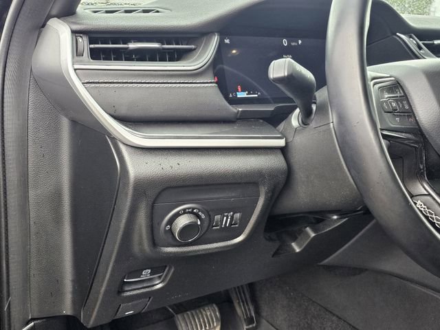 Used 2022 Jeep Grand Cherokee L Altitude image 20