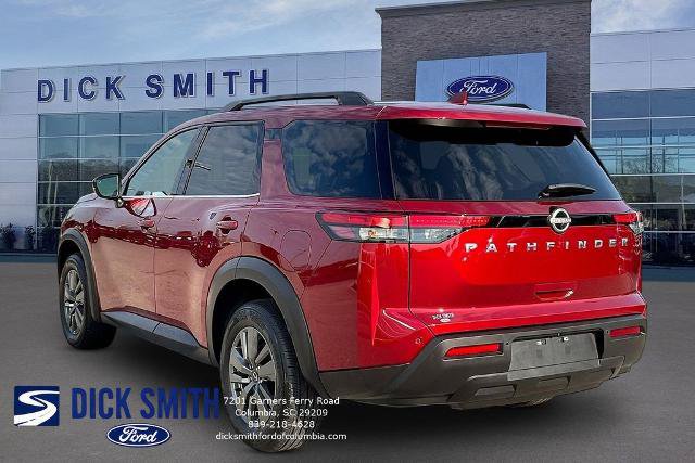 Used 2025 Nissan Pathfinder SV FWD image 4