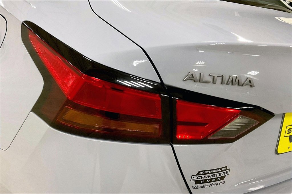 Used 2025 Nissan Altima 2.5 SR image 27
