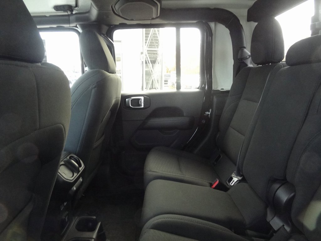 Used 2020 Jeep Gladiator Overland image 10