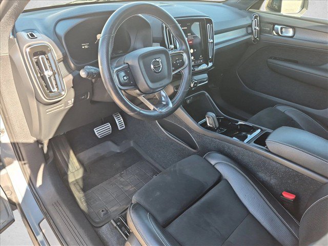 Used 2021 Volvo XC40 P8 Recharge w/ Advanced Package AWD/4WD image 10