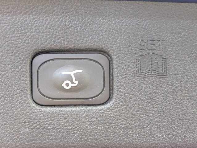 Certified 2024 Ford Edge ST-Line AWD/4WD image 21