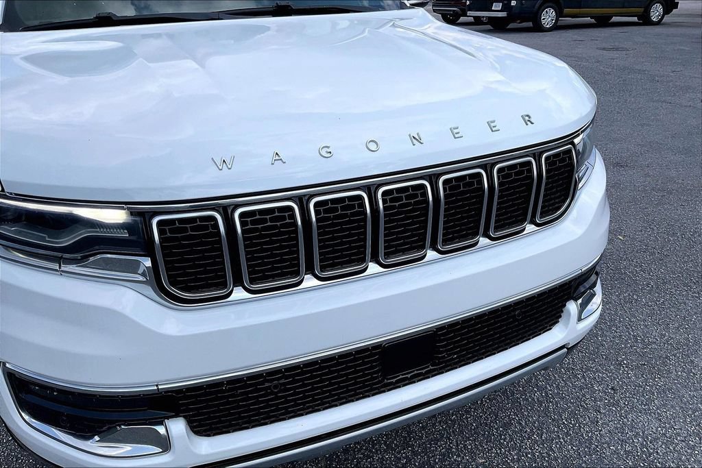 Used 2024 Jeep Wagoneer Series II w/ Flexible Seating Group RWD image 29
