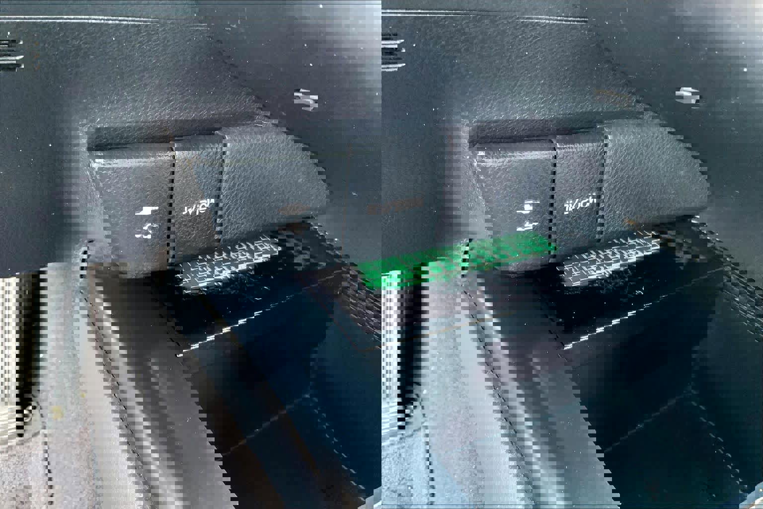 Used 2019 Toyota Camry XSE image 32