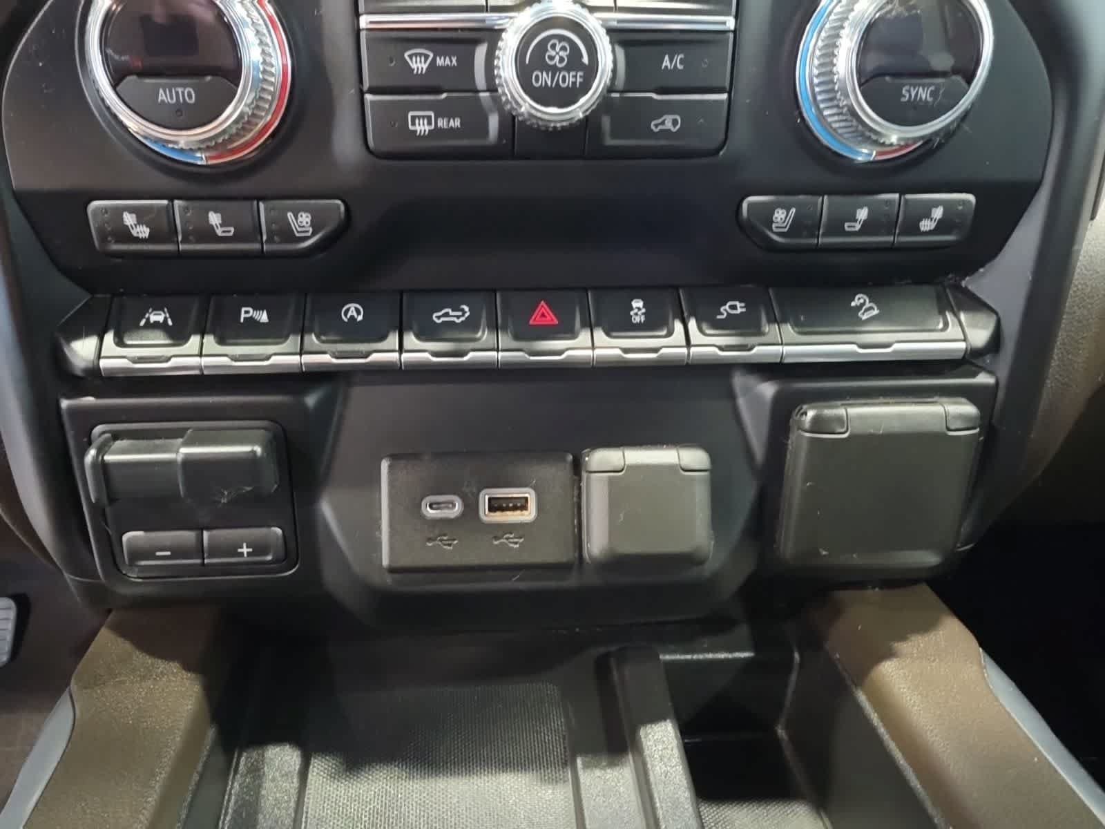 Used 2019 GMC Sierra 1500 Denali w/ Technology Package AWD/4WD image 21