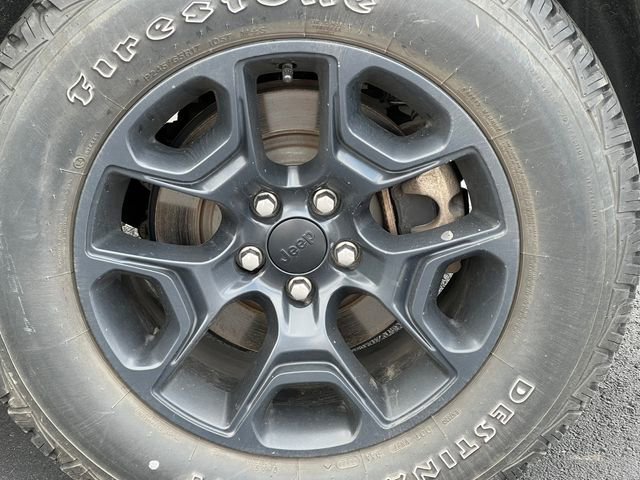 Used 2022 Jeep Cherokee Latitude w/ Sun & Sound Group AWD/4WD image 10