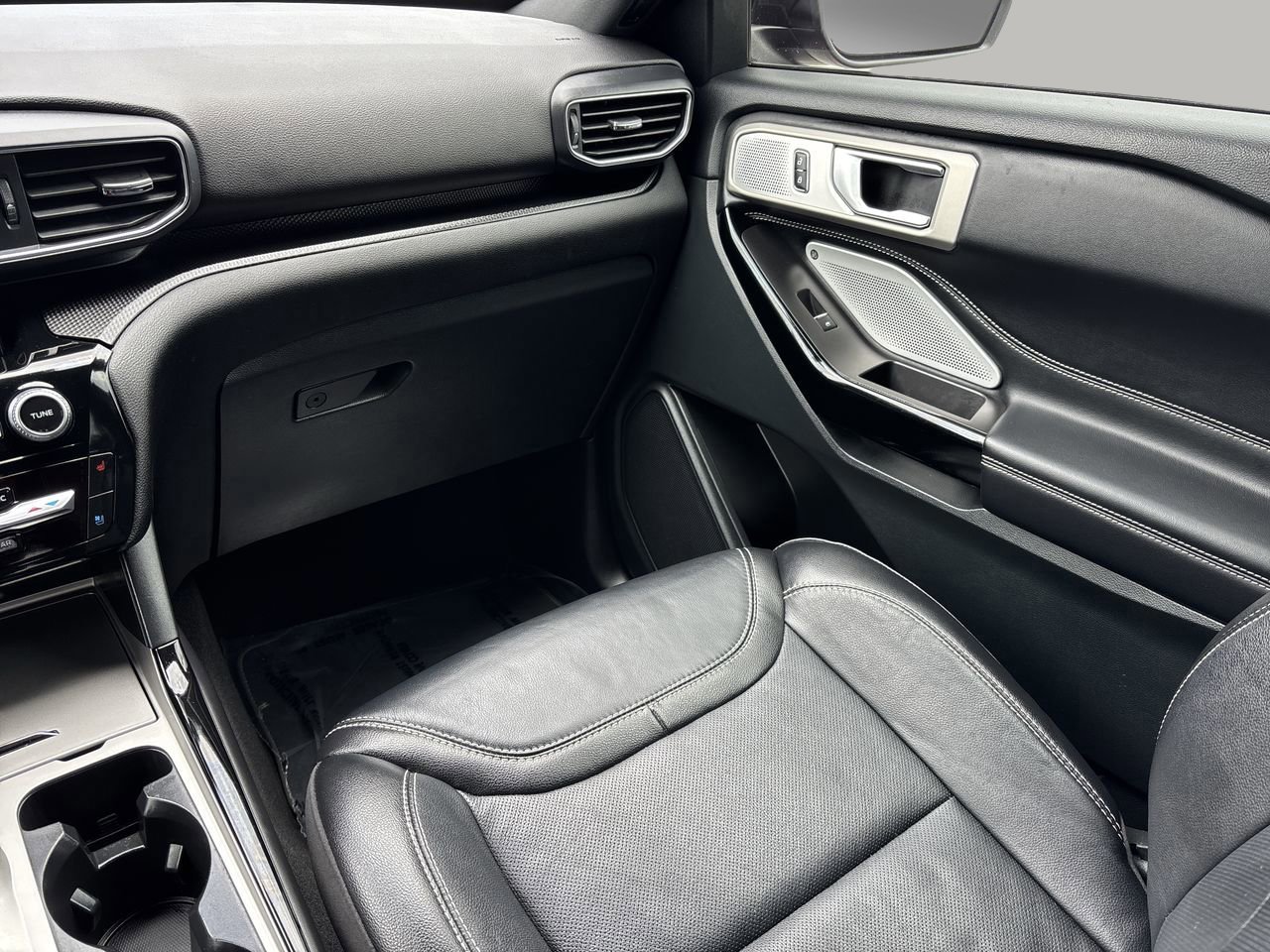 Certified 2023 Ford Explorer ST w/ Equipment Group 401A AWD/4WD image 22