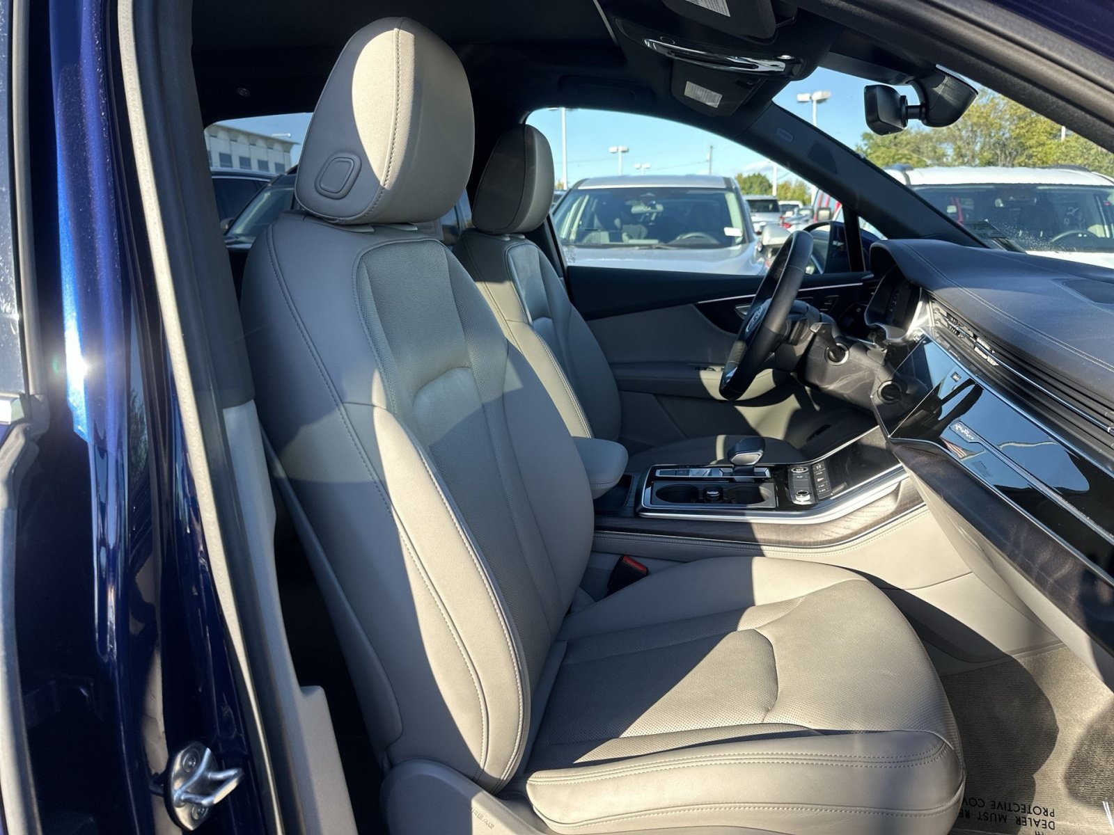 Used 2023 Audi Q7 3.0T Premium Plus AWD/4WD image 28