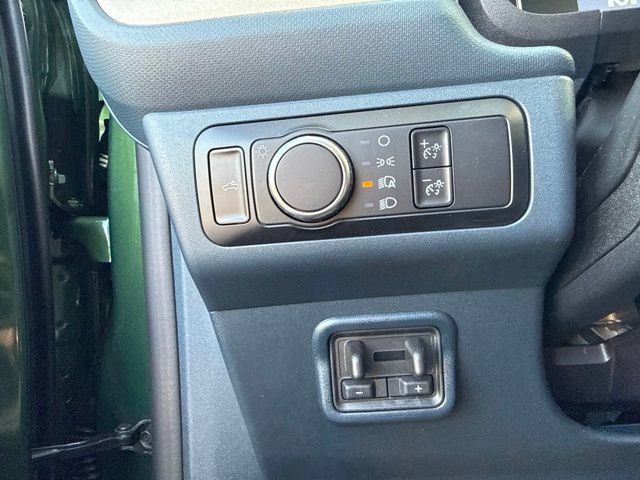 Certified 2025 Ford Maverick Lariat w/ 4K Tow Package AWD/4WD image 19
