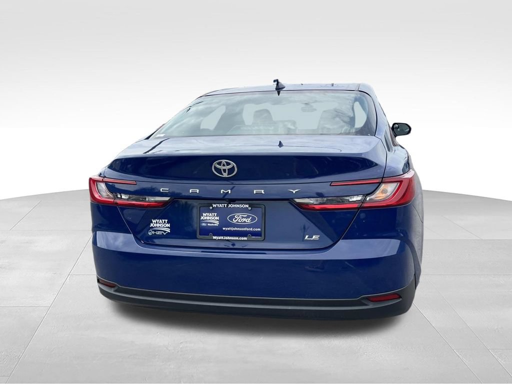Used 2025 Toyota Camry LE w/ Convenience Package FWD image 5
