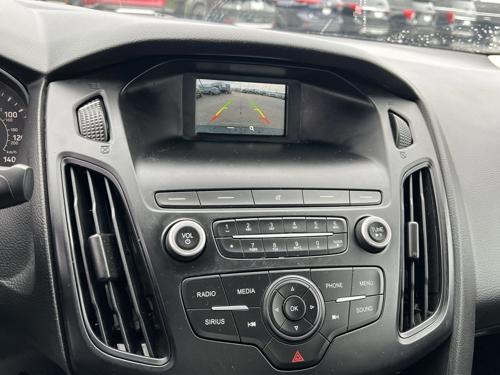 Certified 2018 Ford Focus SE image 18