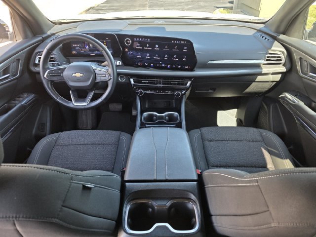 Used 2024 Chevrolet Traverse LS FWD image 8