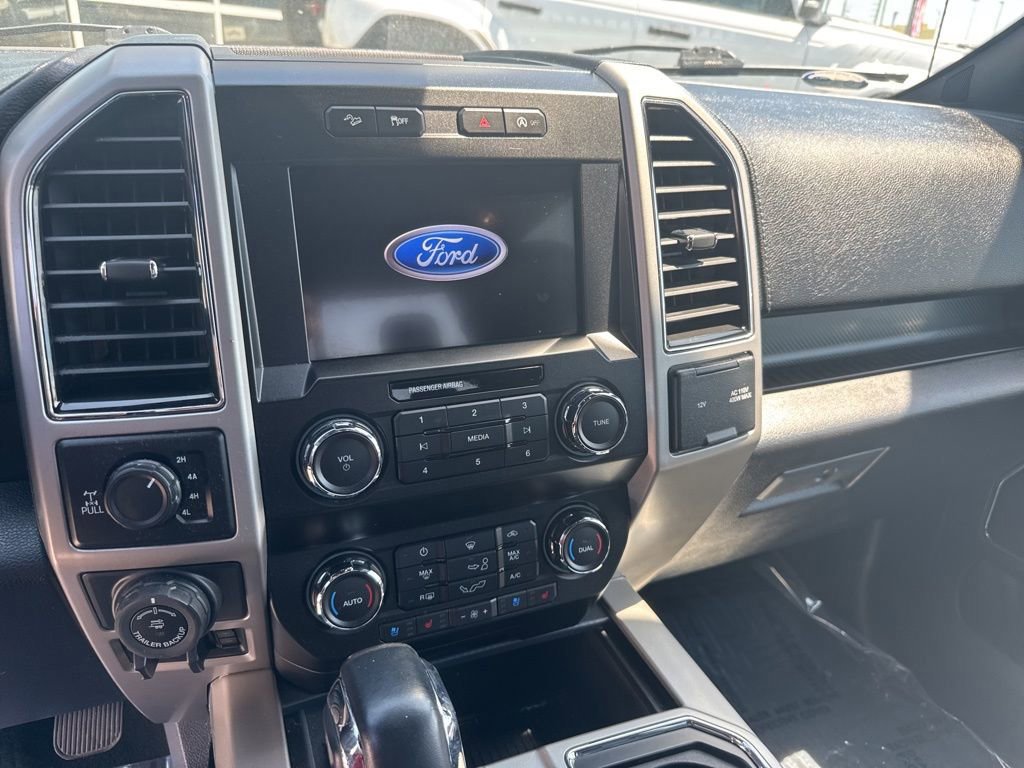 Certified 2019 Ford F150 Lariat image 31