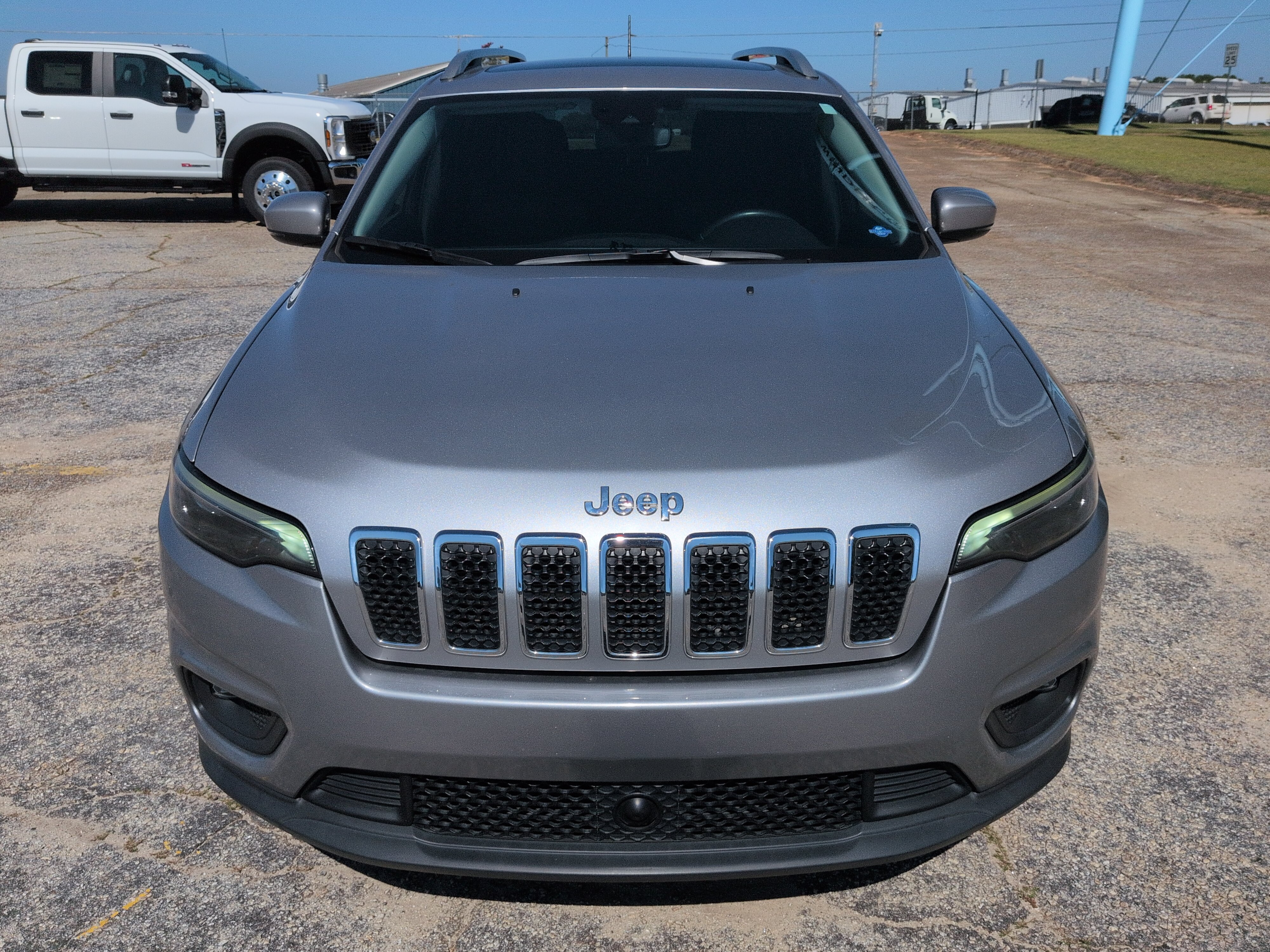Used 2021 Jeep Cherokee Latitude Lux w/ Sun & Sound Group FWD image 7