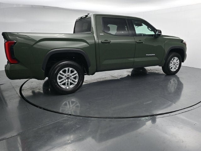 Used 2023 Toyota Tundra SR5 w/ SR5 Premium Package AWD/4WD image 10