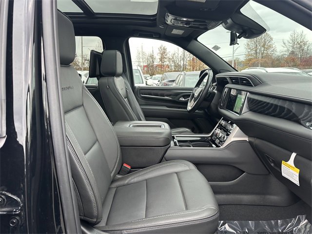 Used 2024 GMC Yukon XL Denali w/ Advanced Technology Package image 35