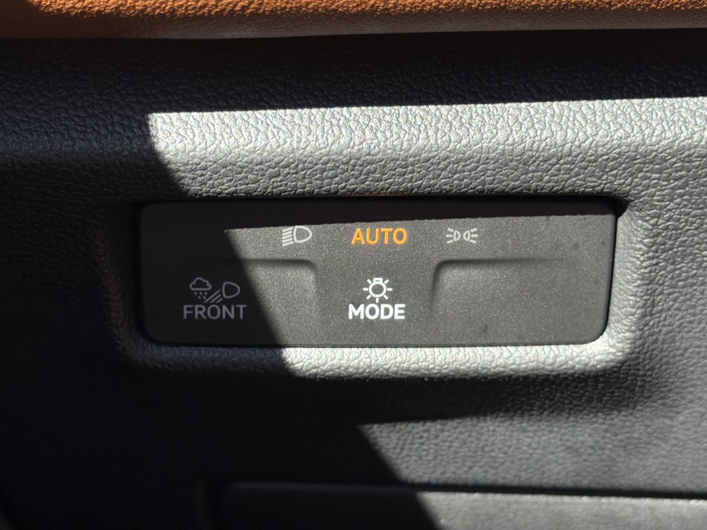 Used 2025 Volkswagen Tiguan SEL R-Line AWD/4WD image 20
