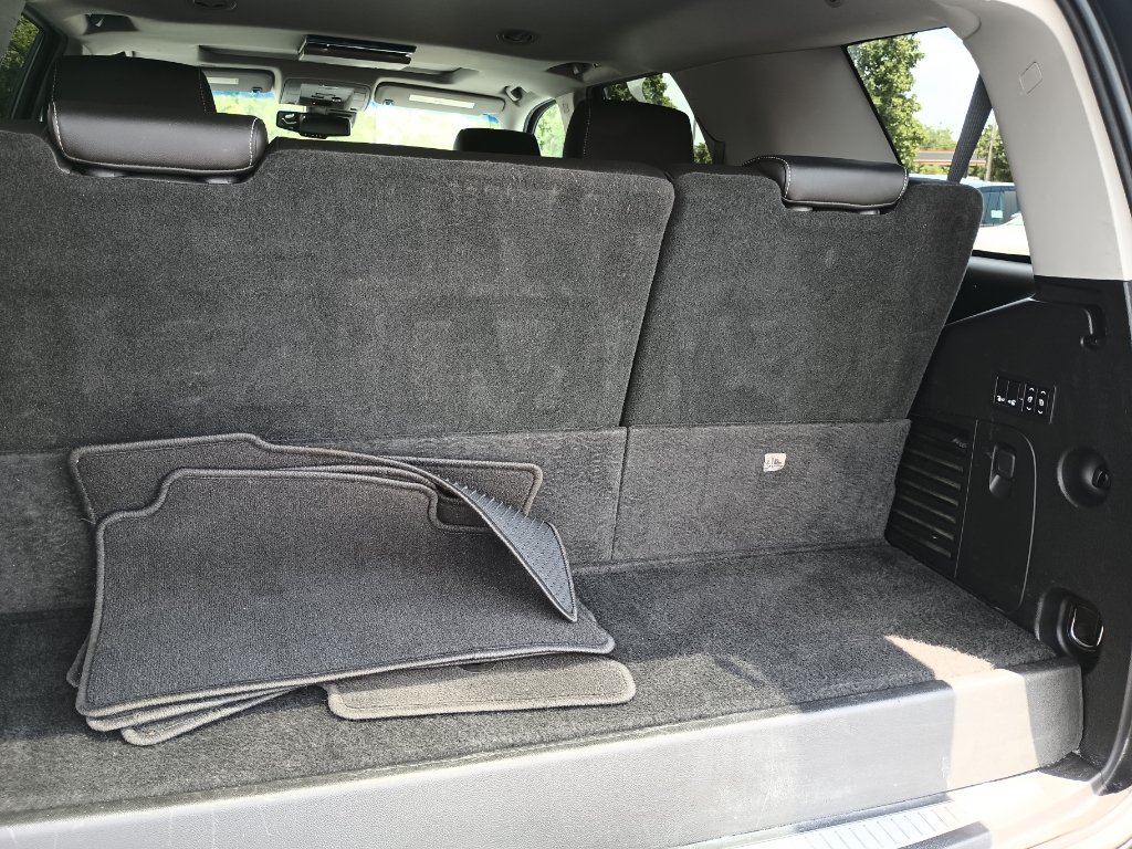 Used 2018 Chevrolet Tahoe Premier AWD/4WD image 7